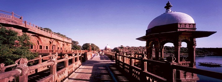 Bal Samand Lake Palace - Jodhpur 01.jpg